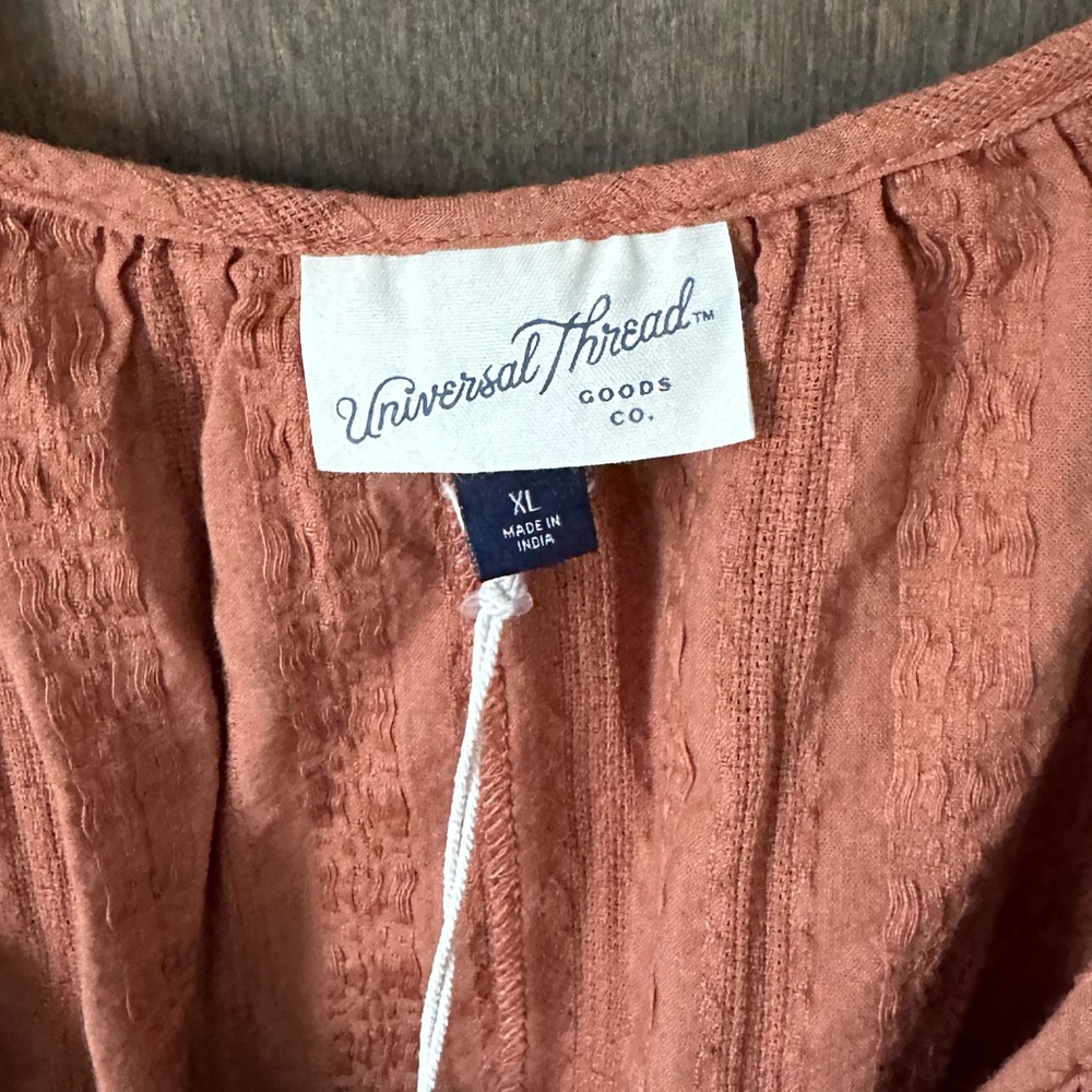 NWT Women’s Universal Thread Cropped Top - Picture 3 of 9